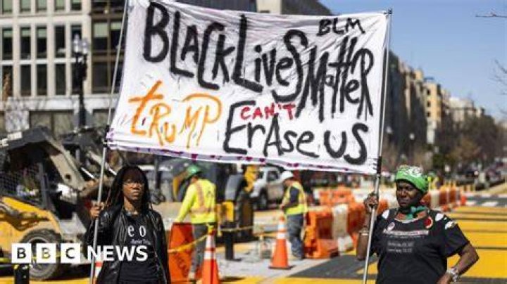 STYLECASTER | Black Lives Matter social media
