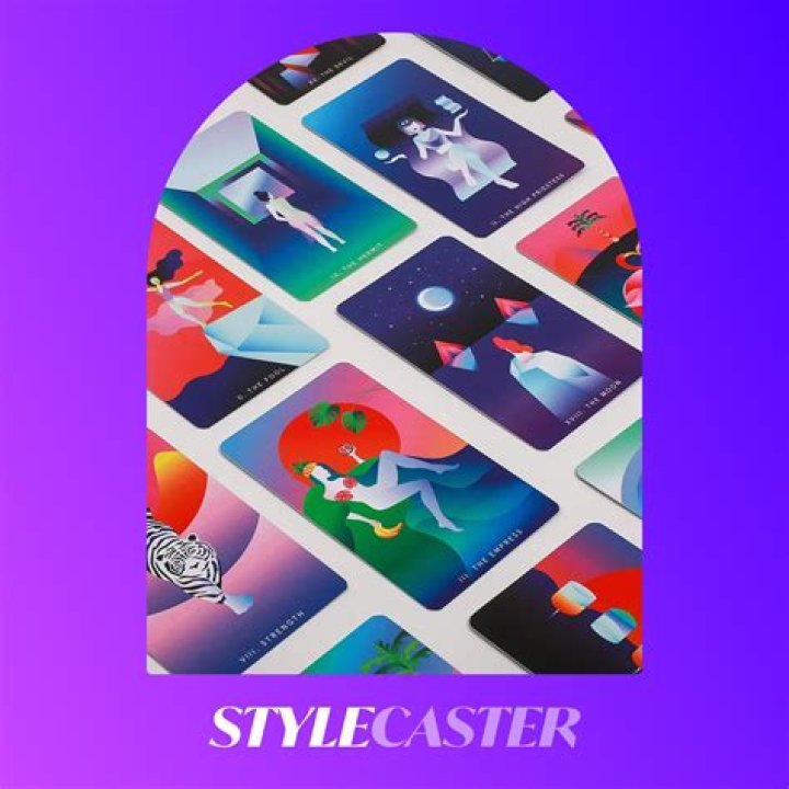 STYLECASTER | Tarot Cards & Oracle Cards Difference
