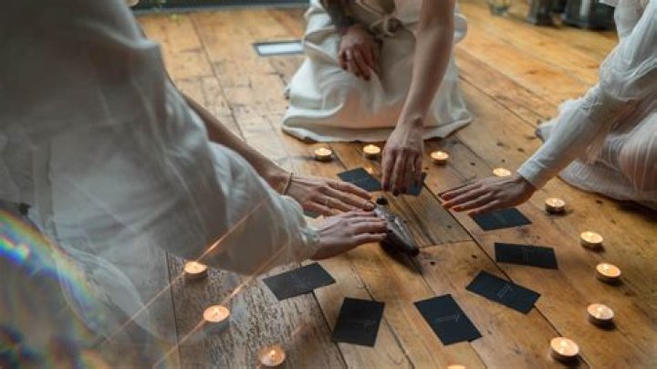 StyleCaster | Weekly Tarot Horoscope For Every Zodiac Sign