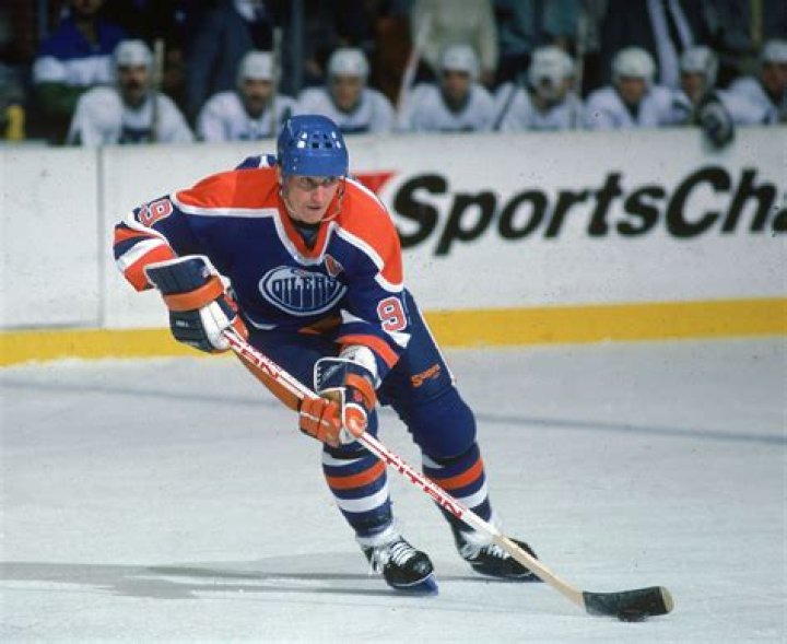 Wayne Gretzky's Wife Was Once Involved In A Huge Sports Scandal