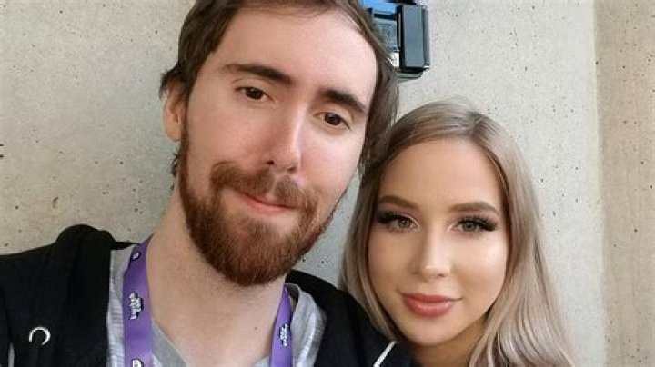 Why did Asmongold and Pink Sparkles break up? Pink Sparkles explains &ldquo;difficult&rdquo; split Dexerto