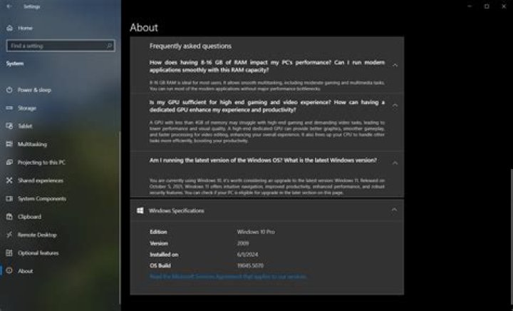 Windows 10 About Build