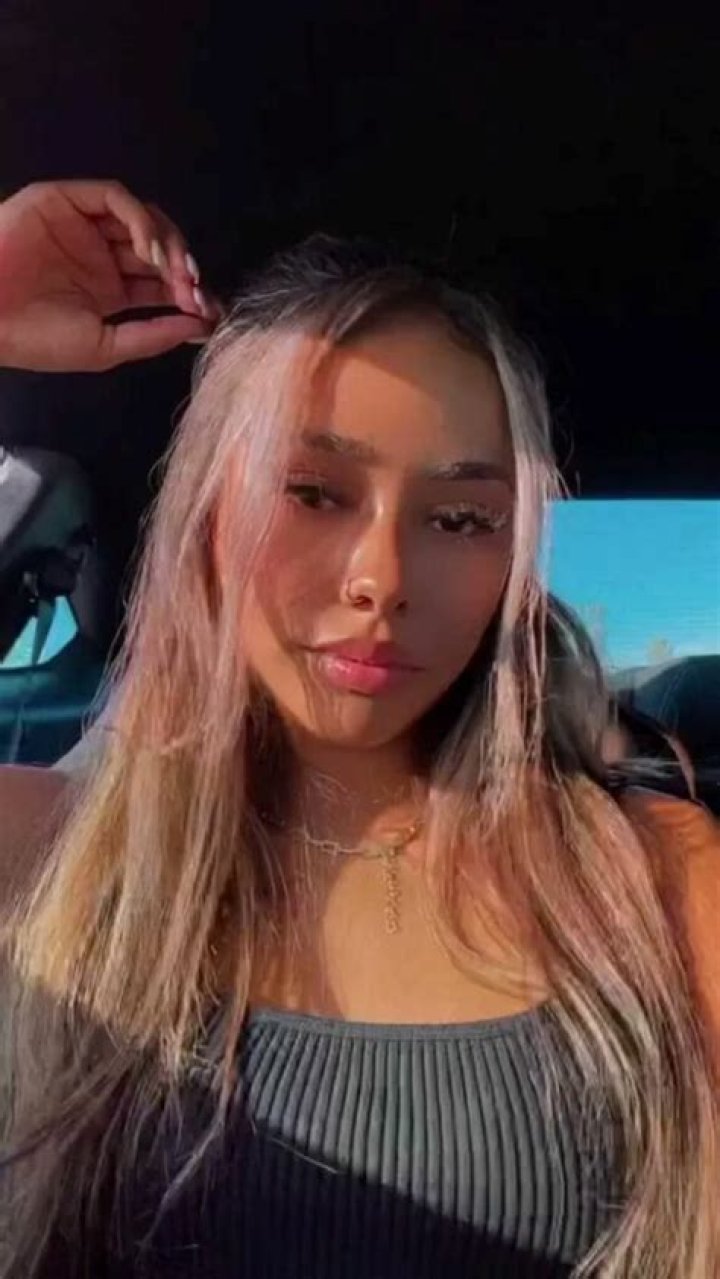 Ximena Saenz (TikTok Star) Bio, Photos, Age, Net Worth, Wiki, Boyfriend